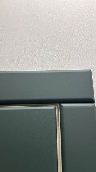 Входная дверь  